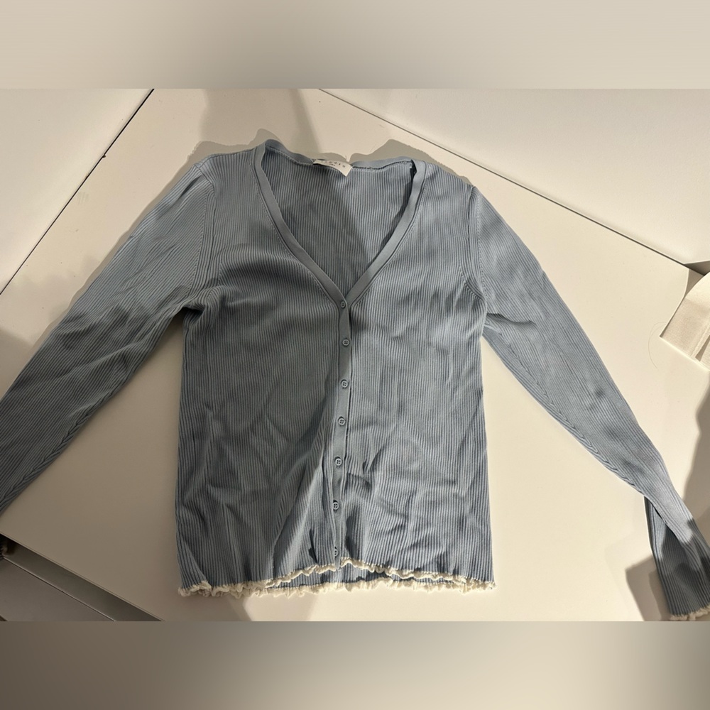 Cute Sandro top in very good condition